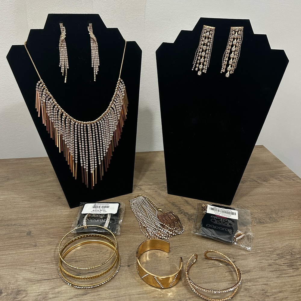 Paparazzi 9 Pc Gold Z Necklace Set